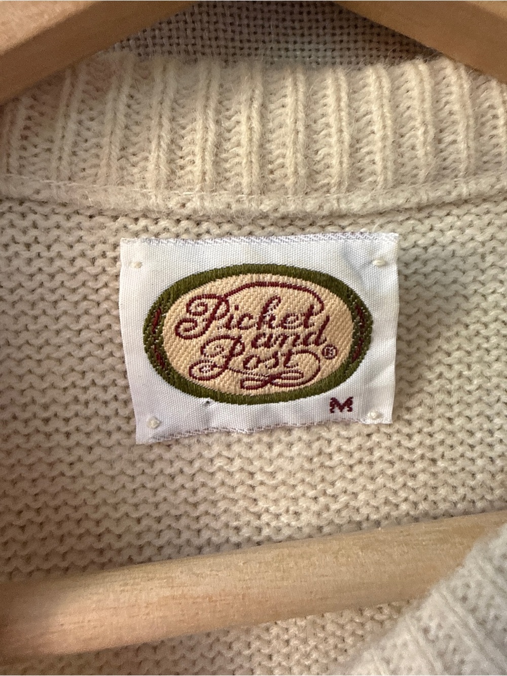 Vintage Cream Sweater with Blue-Accented Duck Embroidery - Picture 3 of 4